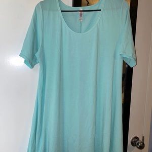 Lularoe perfect tee